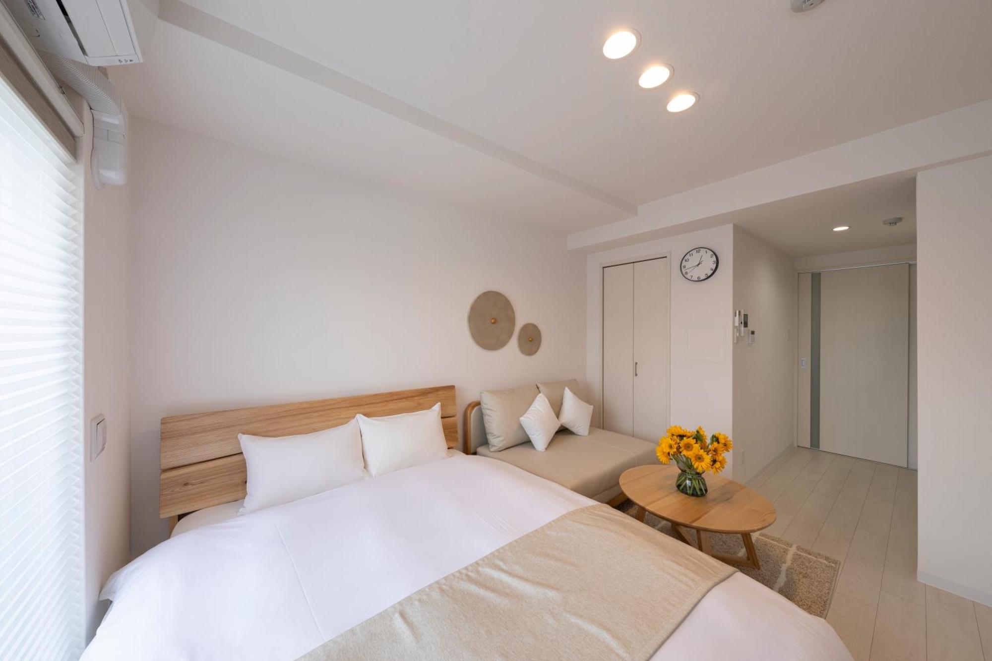 Aparthotel Shirakabanoyado - Nipponbashi 日本橋, 3 Mins Walk To Dendentown Osaka Esterno foto