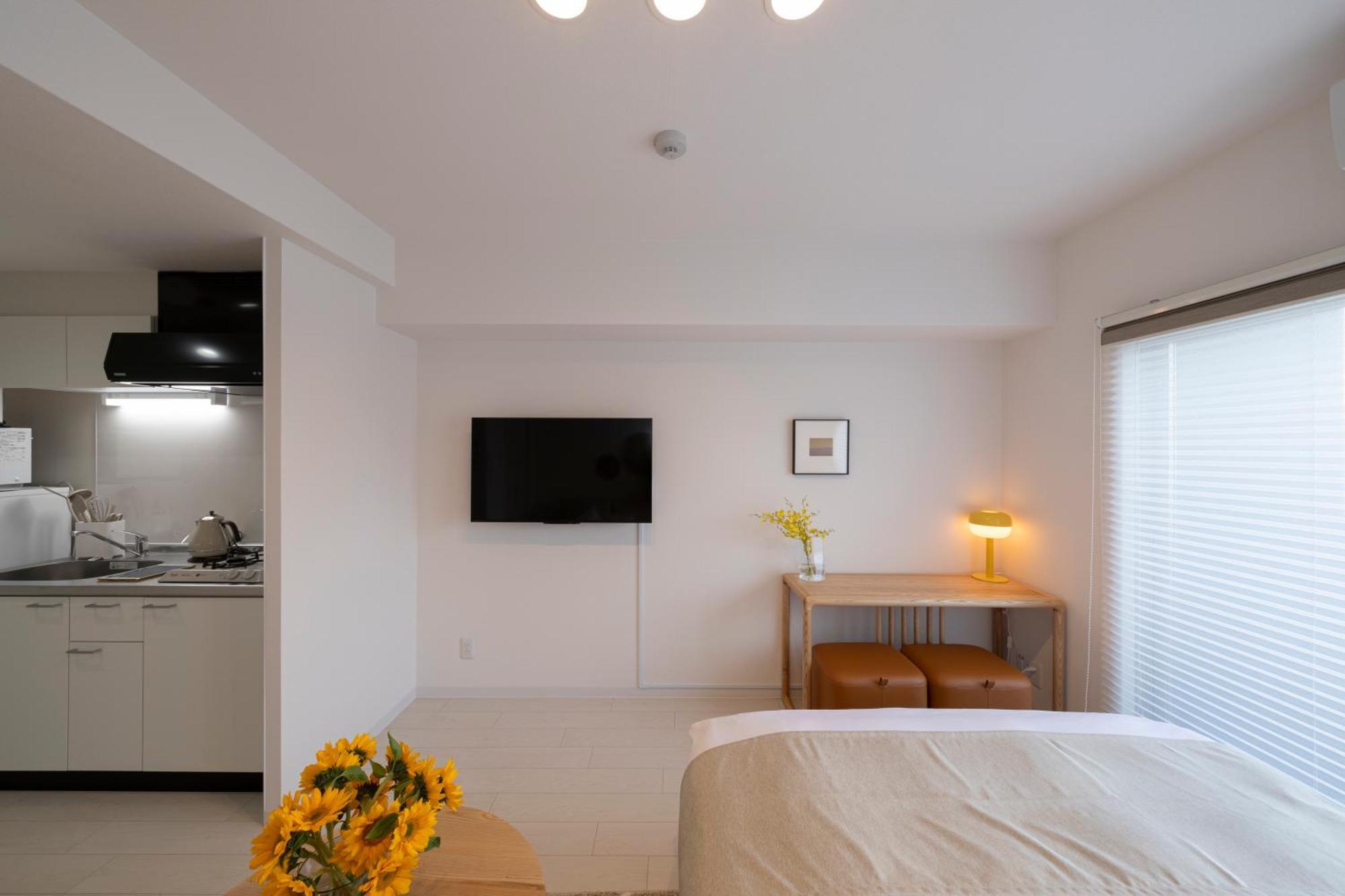Aparthotel Shirakabanoyado - Nipponbashi 日本橋, 3 Mins Walk To Dendentown Osaka Esterno foto